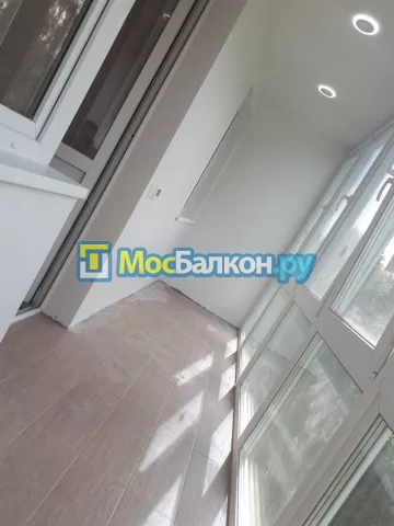 Панорамное остекление заказать под ключ по выгодной цене в Жуковском от компании МосБалкон