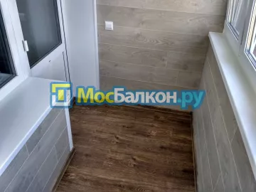 Отделка балкона и лоджии пластиковыми ПВХ панелями в Жуковском от компании МосБалкон