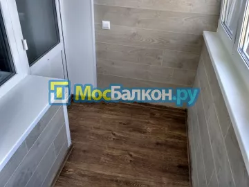 Отделка балкона и лоджии пластиковыми ПВХ панелями в Жуковском от компании МосБалкон