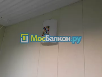 Отделка балкона и лоджии пластиковыми ПВХ панелями в Жуковском от компании МосБалкон