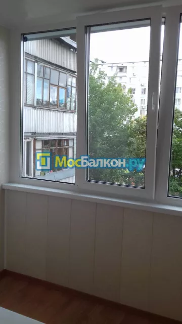 Пластиковое остекление балконов под ключ по доступным ценам в Жуковском | МосБалкон
