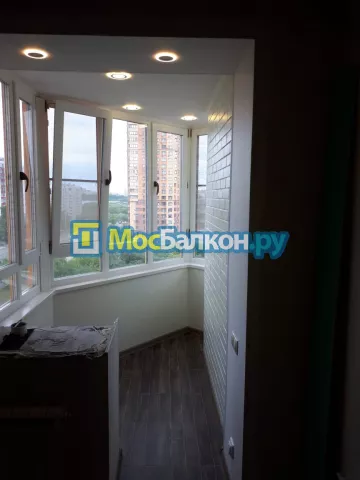 Остекление балконов под ключ по доступным ценам в Жуковском | МосБалкон
