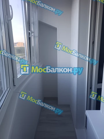 Отделка балкона и лоджии пластиковыми ПВХ панелями в Жуковском от компании МосБалкон
