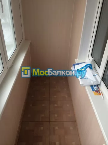 Отделка балкона и лоджии пластиковыми ПВХ панелями в Жуковском от компании МосБалкон