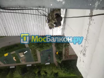 Крыша на балконе в Жуковском монтаж и ремонт по выгодной цене от МосБалкон