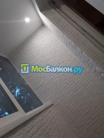 Цена на отделку лоджии декоративным камнем в Москве