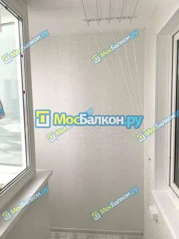Отделка балкона и лоджии пластиковыми ПВХ панелями в Жуковском от компании МосБалкон