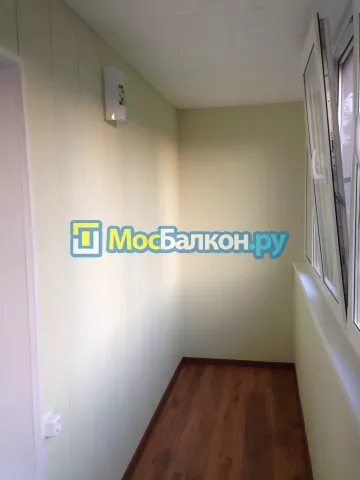 Отделка балкона и лоджии пластиковыми ПВХ панелями в Жуковском от компании МосБалкон