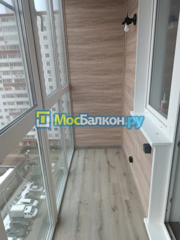 Панорамное остекление заказать под ключ по выгодной цене в Жуковском от компании МосБалкон