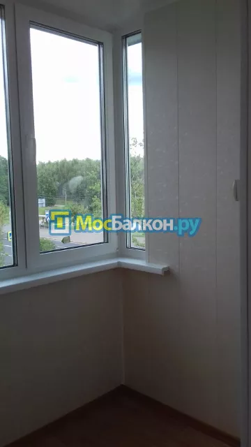Пластиковое остекление балконов под ключ по доступным ценам в Жуковском | МосБалкон