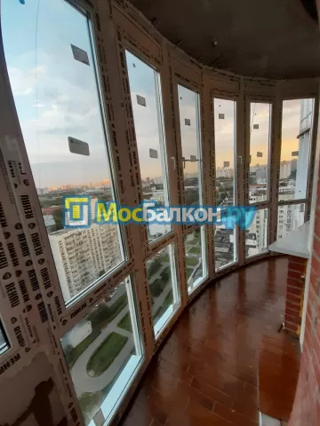 Панорамное остекление заказать под ключ по выгодной цене в Жуковском от компании МосБалкон