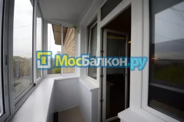 Остекление лоджий под ключ по выгодной цене в Жуковском – застеклить лоджию и балкон в МосБалкон