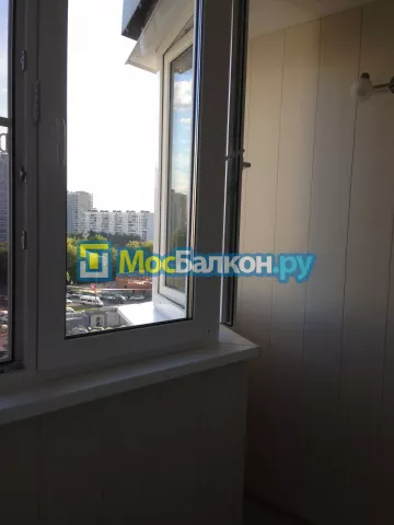 Отделка балкона и лоджии пластиковыми ПВХ панелями в Жуковском от компании МосБалкон