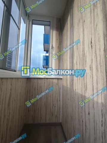 Отделка балкона и лоджии пластиковыми ПВХ панелями в Жуковском от компании МосБалкон
