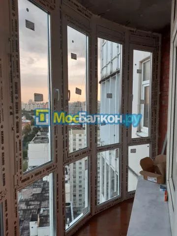 Панорамное остекление заказать под ключ по выгодной цене в Жуковском от компании МосБалкон
