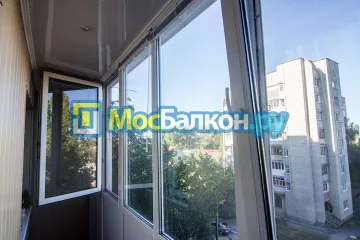 Французское остекление балконов и лоджий под ключ по доступным ценам в Жуковском | МосБалкон
