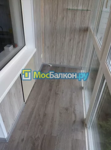 Отделка балкона и лоджии пластиковыми ПВХ панелями в Жуковском от компании МосБалкон